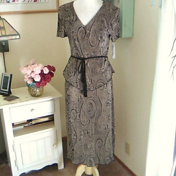 NWT Connected Apparel Midi Dress - Picture 1 of 13